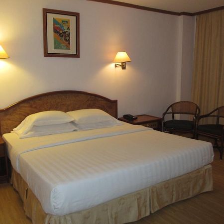 Sanbay Hotel Сандакан Экстерьер фото