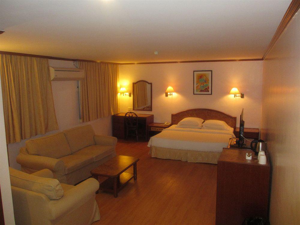 Sanbay Hotel Сандакан Экстерьер фото